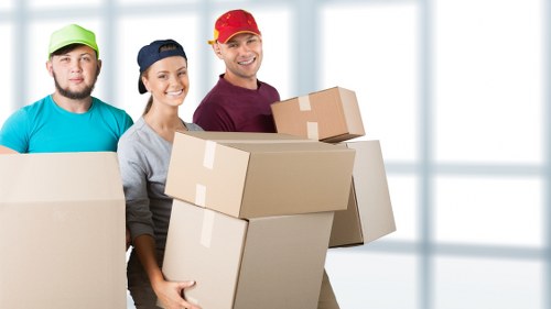 Furniture and box loading for a Hammersmith man and van move