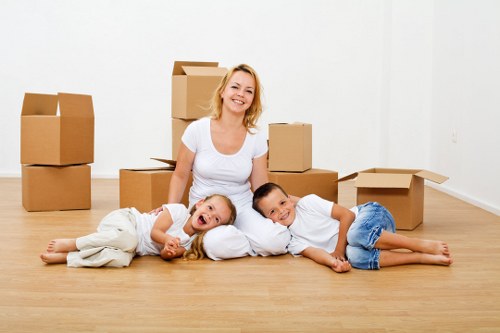 Flexible man with a van in Hammersmith for deliveries and removals