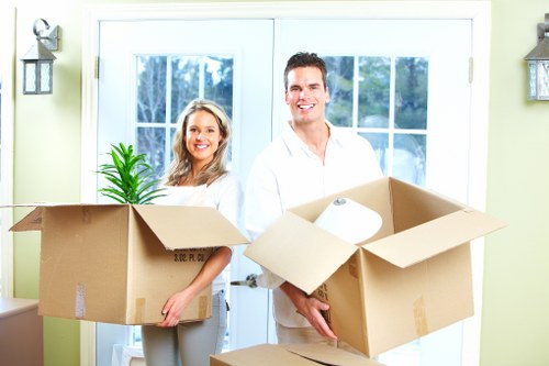 Flexible Hammersmith van transport for furniture and boxes